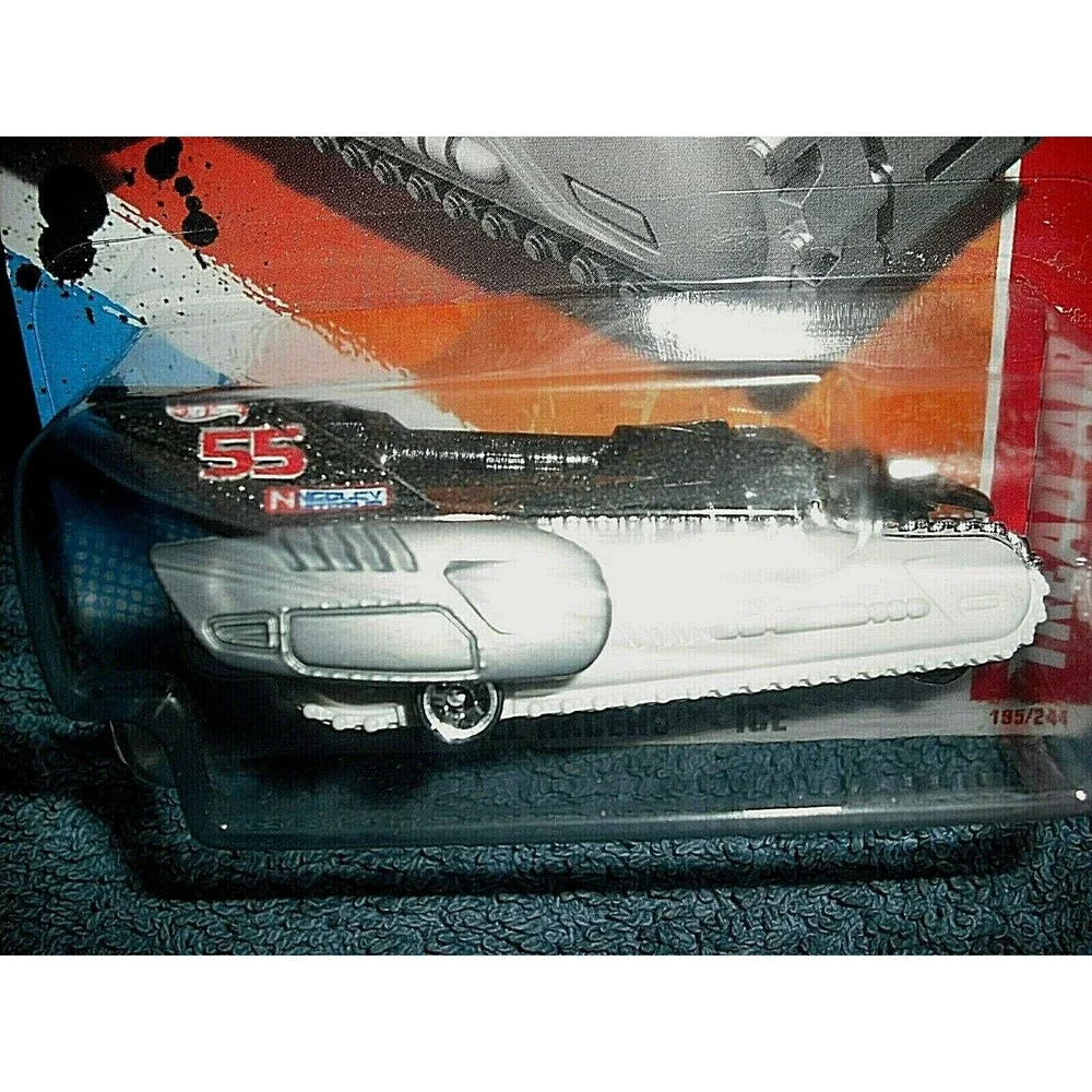 2011 Hot Wheels Thrill Racers Tread Air Black/White 195